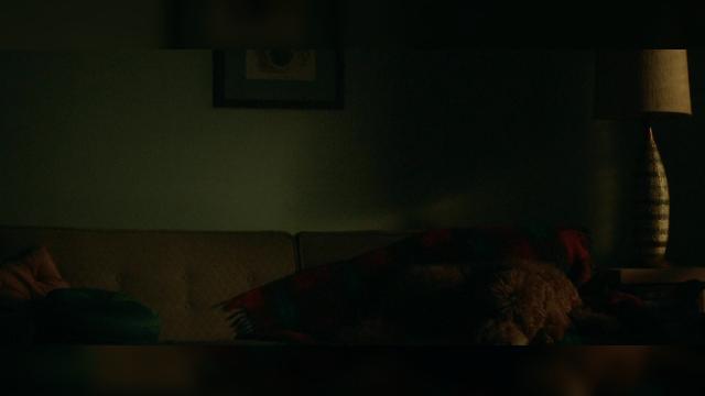 Живые снаружи, мертвые внутри - 3 серия, 1 сезона, сериала Уроки химии (2023)