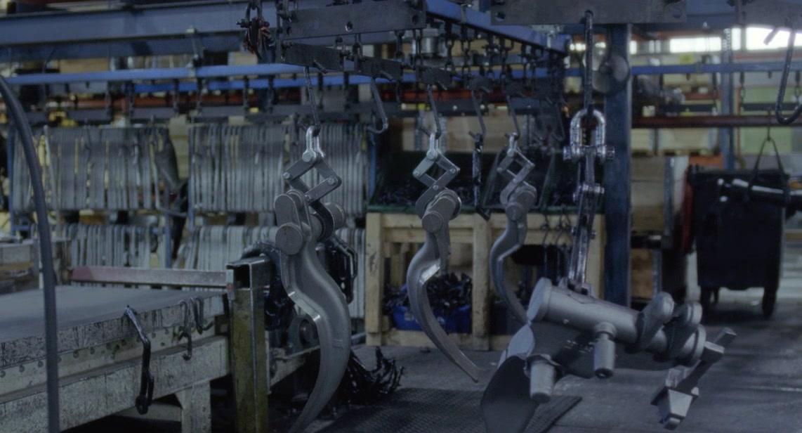 Фильм Опавшие листья (2023)