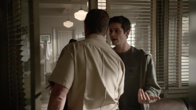 A Credible Threat - 17 серия, 5 сезона, сериала Оборотень (2011)