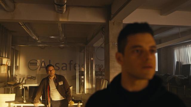 402 Payment Required - 2 серия, 4 сезона, сериала Мистер Робот (2015)