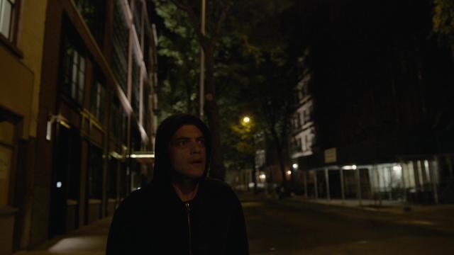 eps2.9_pyth0n-pt1.p7z - 11 серия, 2 сезона, сериала Мистер Робот (2015)