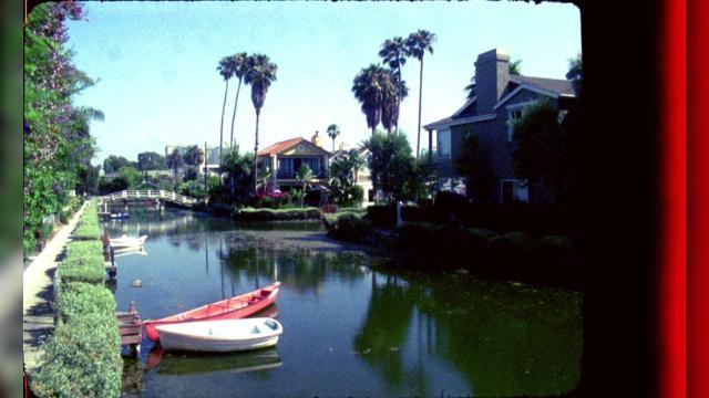 Glass Houses - 6 серия, 3 сезона, сериала Блудливая Калифорния (2007)