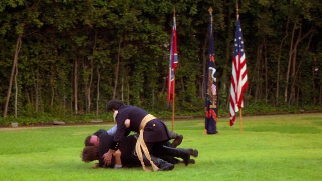 Comings & Goings - 11 серия, 3 сезона, сериала Блудливая Калифорния (2007)