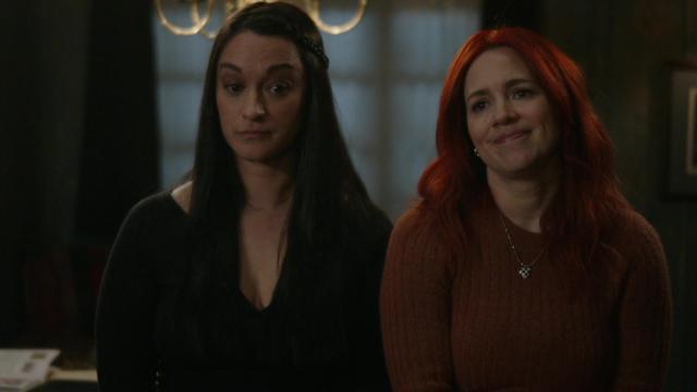 Avian Flu - 4 серия, 3 сезона, сериала Засланец из космоса (2021)