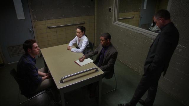 Однопроцентный раствор - 16 серия, 2 сезона, сериала Элементарно (2012)