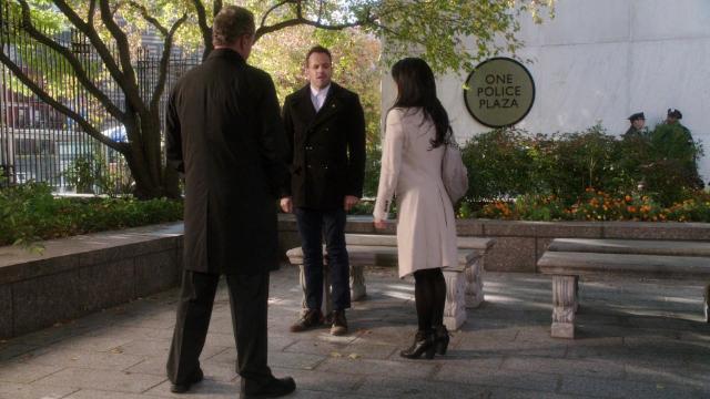 Колебания - 10 серия, 2 сезона, сериала Элементарно (2012)