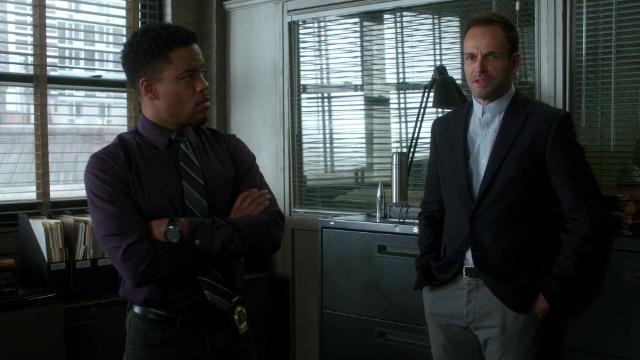 С видом на комнату - 12 серия, 4 сезона, сериала Элементарно (2012)