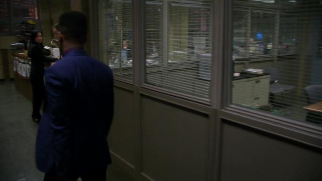 Дыхание - 13 серия, 6 сезона, сериала Элементарно (2012)