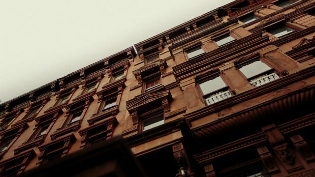 Под прицелом - 13 серия, 5 сезона, сериала Элементарно (2012)