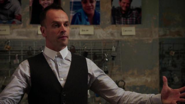 Инъекция вечности - 9 серия, 3 сезона, сериала Элементарно (2012)