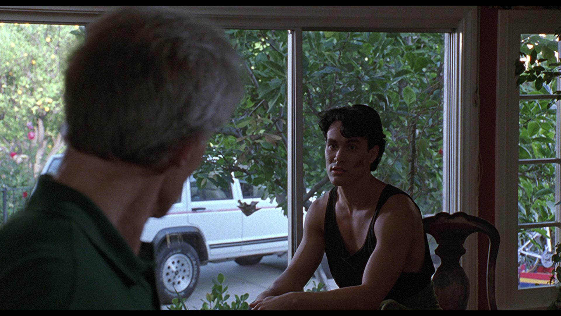 Фильм Беглый огонь (1992)