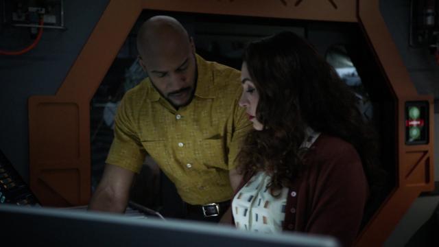 Инопланетные коммуняки из будущего! - 3 серия, 7 сезона, сериала Агенты «Щ.И.Т.» (2013)