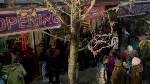 Family - 1 серия, 3 сезона, сериала Эш против Зловещих мертвецов (2015)