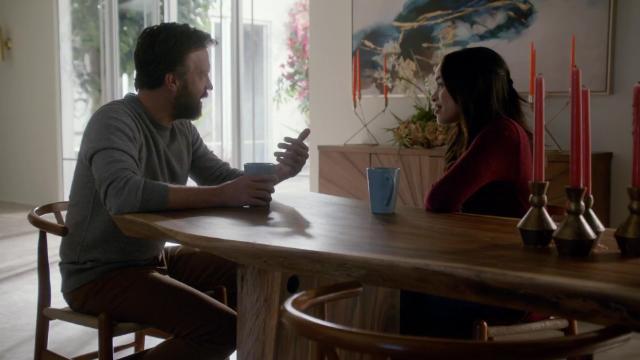 Умный и глупый - 17 серия, 2 сезона, сериала Последний человек на Земле (2015)