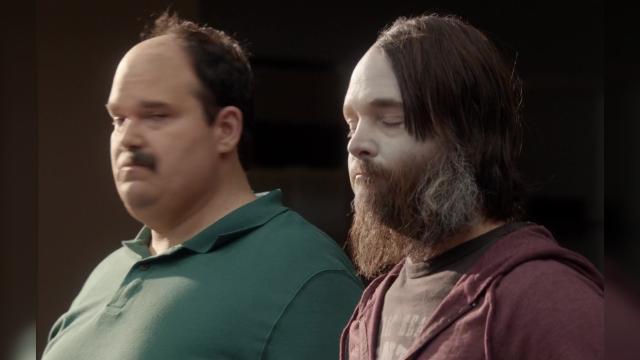 Четвёртый палец - 15 серия, 2 сезона, сериала Последний человек на Земле (2015)