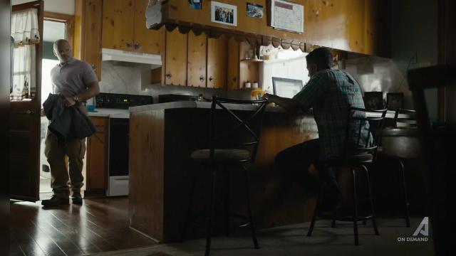 Cloudy, With a Chance of Mayhem - 3 серия, 1 сезона, сериала Мистер Мерседес (2017)