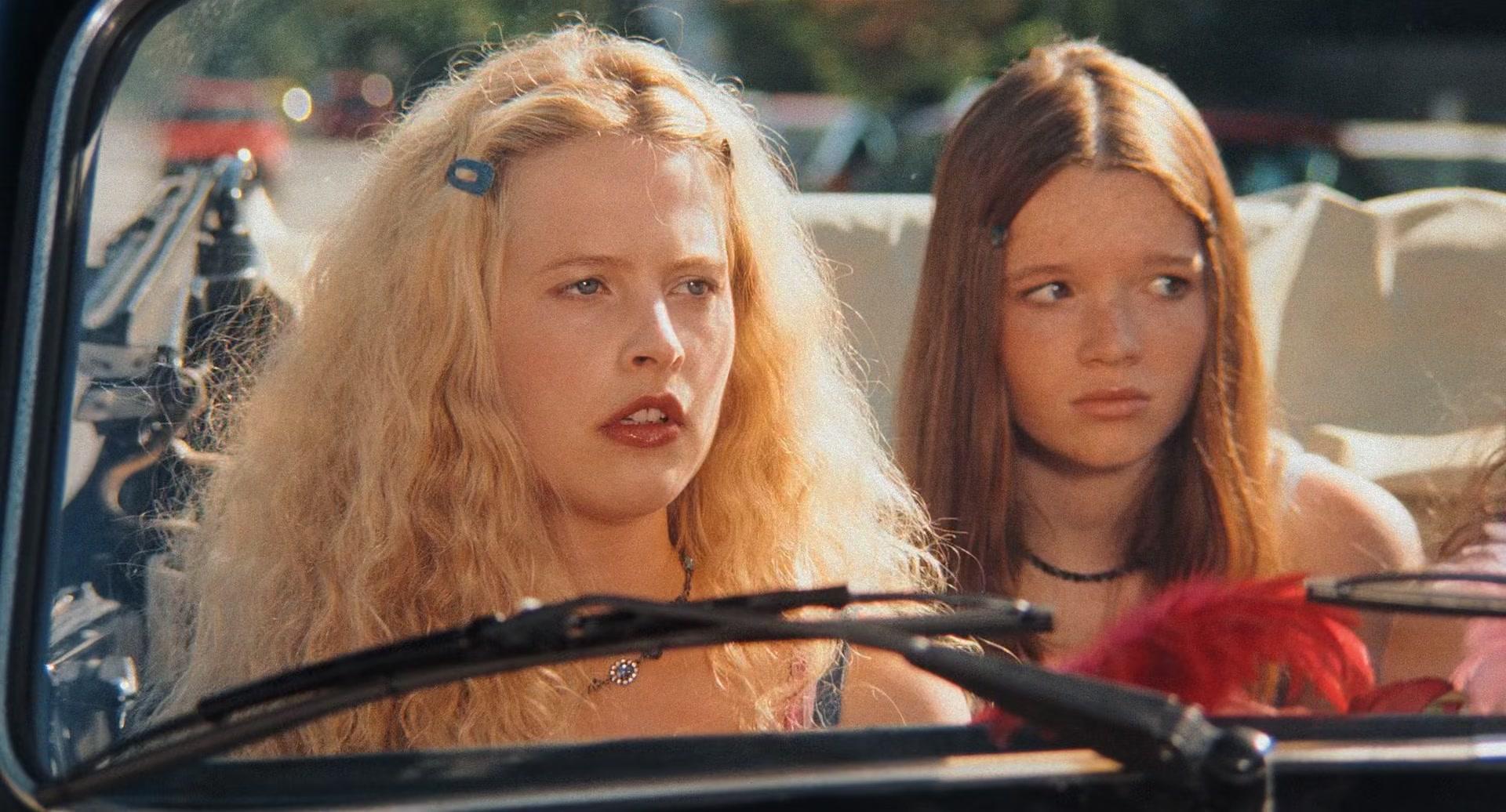 Фильм Девочки сверху (2001)