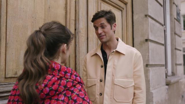 Fashion Victim - 8 серия, 3 сезона, сериала Эмили в Париже (2020)
