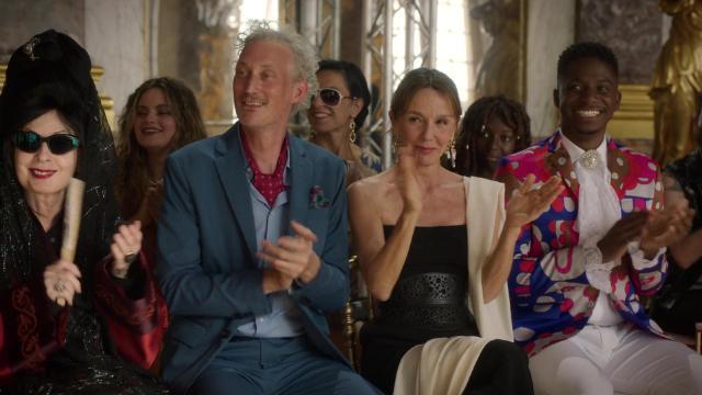 French Revolution - 10 серия, 2 сезона, сериала Эмили в Париже (2020)