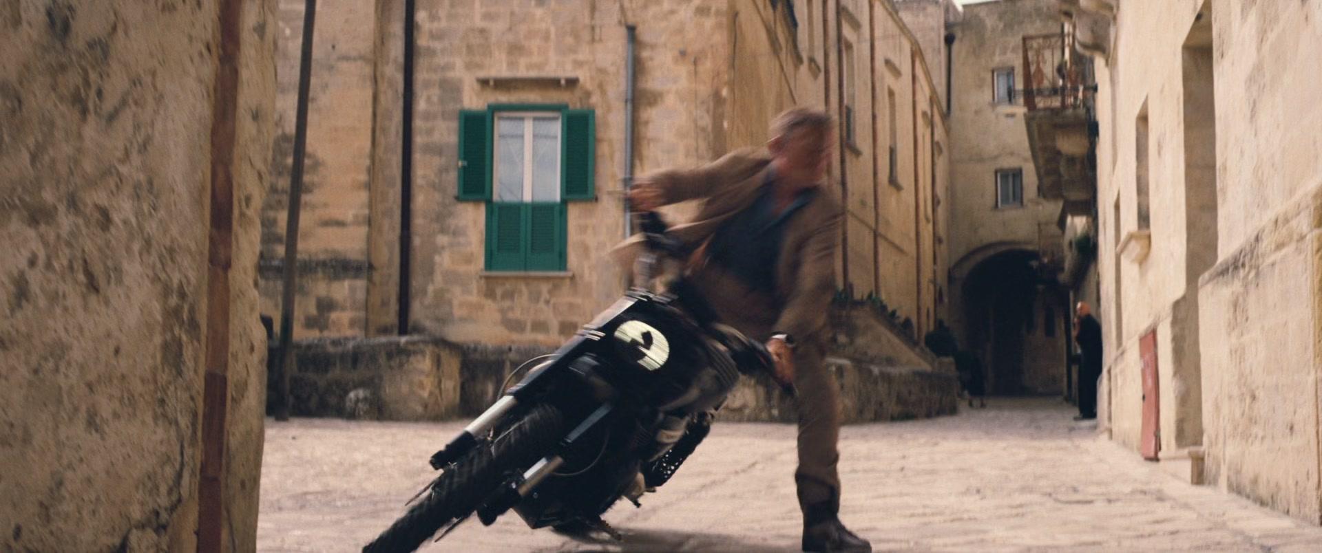 Фильм Не время умирать (2020)