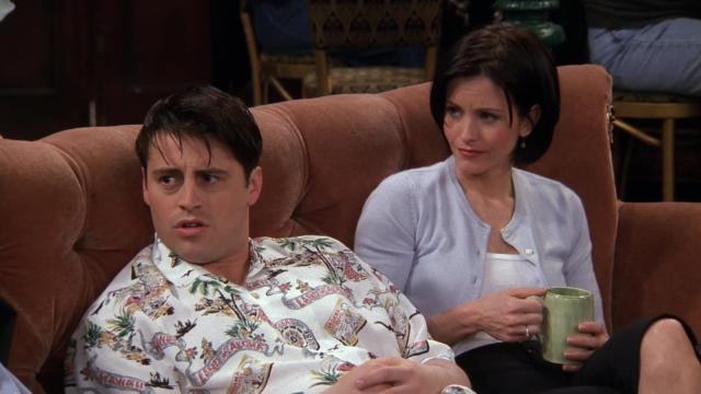 Эпизод со свадебными платьями - 20 серия, 4 сезона, сериала Друзья (1994)