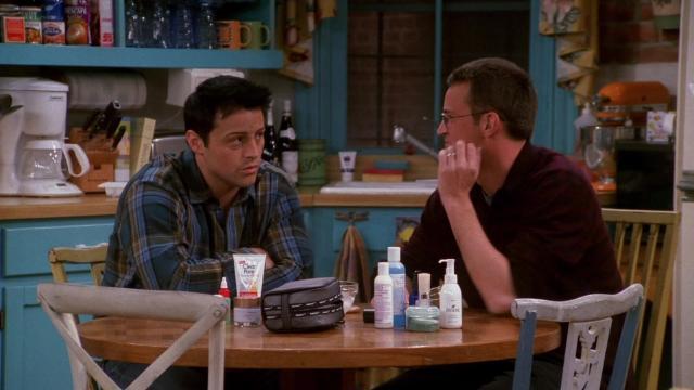 Эпизод где поет Моника - 13 серия, 9 сезона, сериала Друзья (1994)