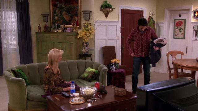 Эпизод с пластикой груди - 16 серия, 9 сезона, сериала Друзья (1994)