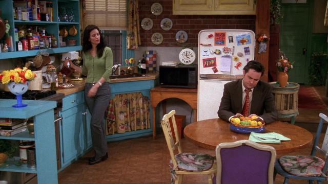 Эпизод с холодильником Джо - 19 серия, 6 сезона, сериала Друзья (1994)