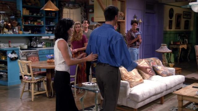 Эпизод с Сонограммой в Конце - 2 серия, 1 сезона, сериала Друзья (1994)