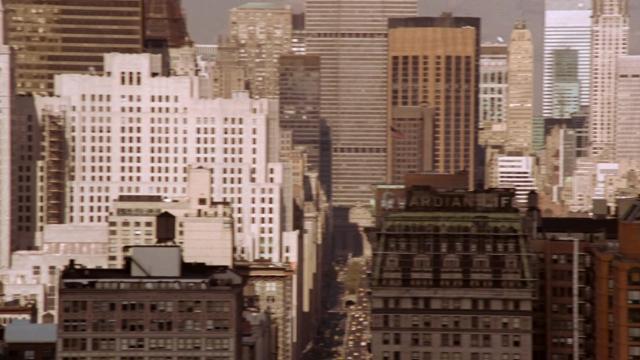 Эпизод с Грудным Молоком - 2 серия, 2 сезона, сериала Друзья (1994)