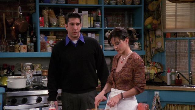 Эпизод с футболом - 9 серия, 3 сезона, сериала Друзья (1994)