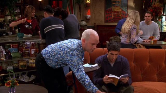 Эпизод с покраской - 7 серия, 8 сезона, сериала Друзья (1994)