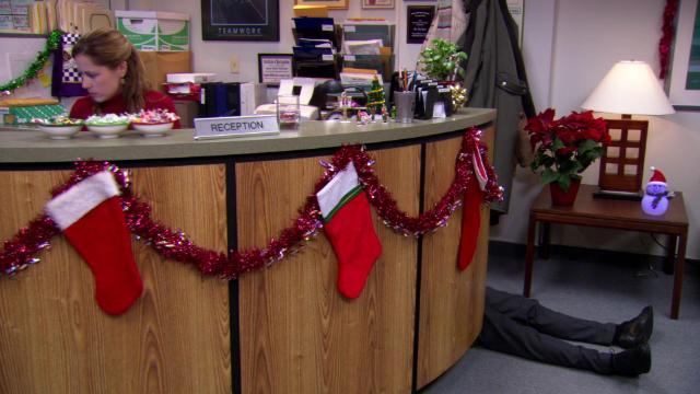 A Benihana Christmas (1) - 10 серия, 3 сезона, сериала Офис (2005)