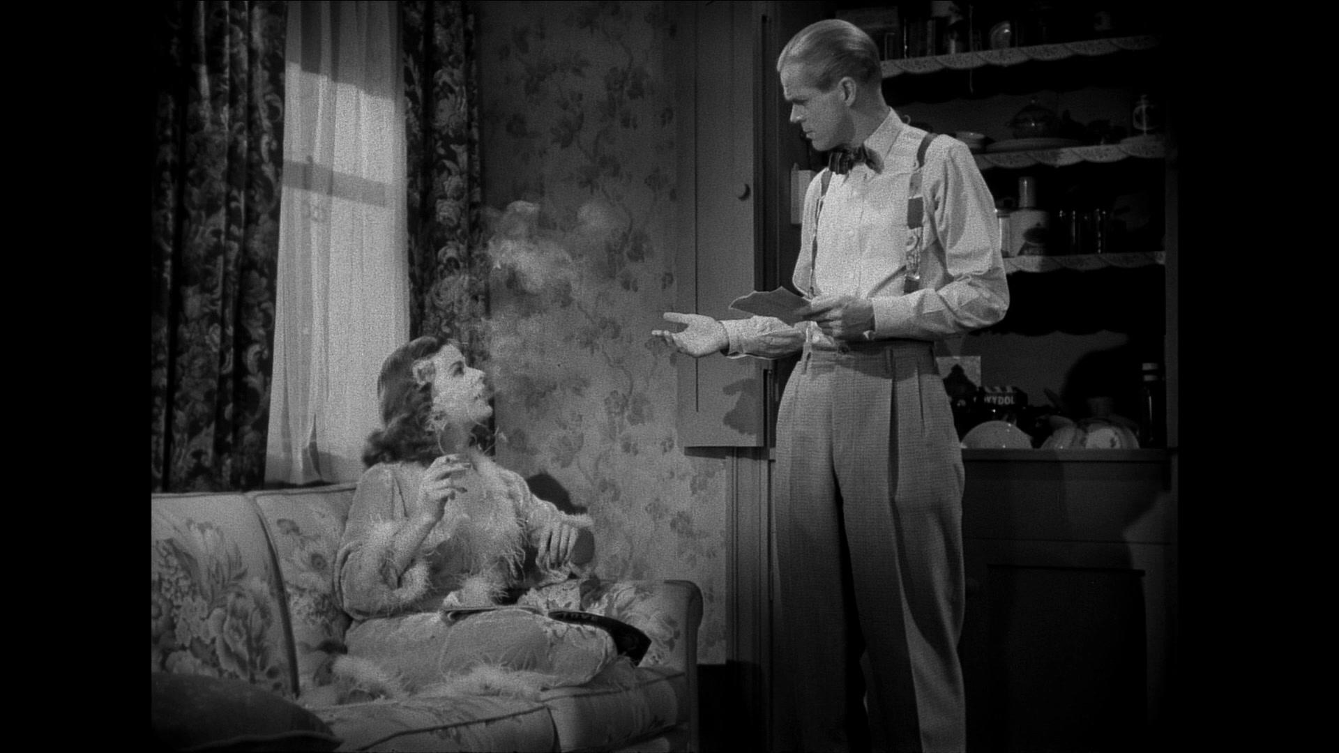 Фильм Улица греха (1945)