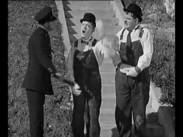 Фильм Музыкальная шкатулка (1932)