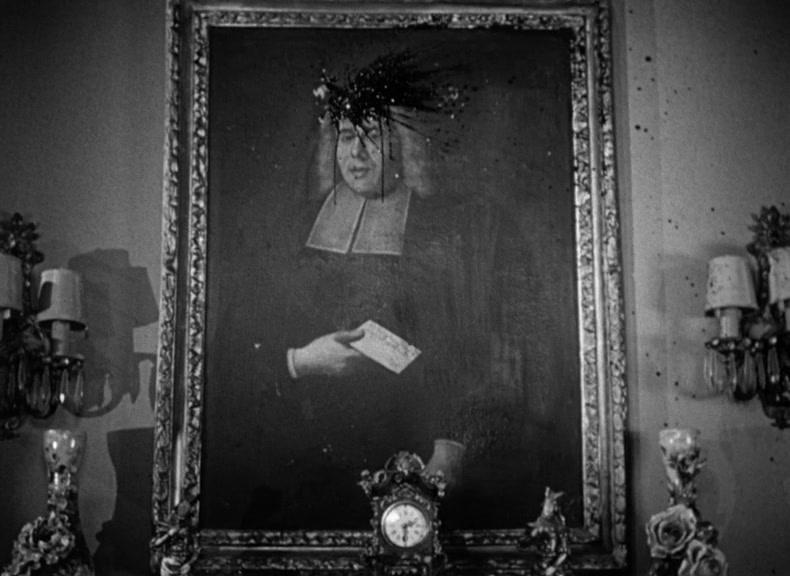 Фильм Женщина, которая вернулась (1945)