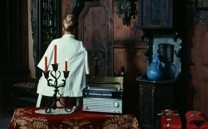 Фильм Они кусают только ночью (1971)