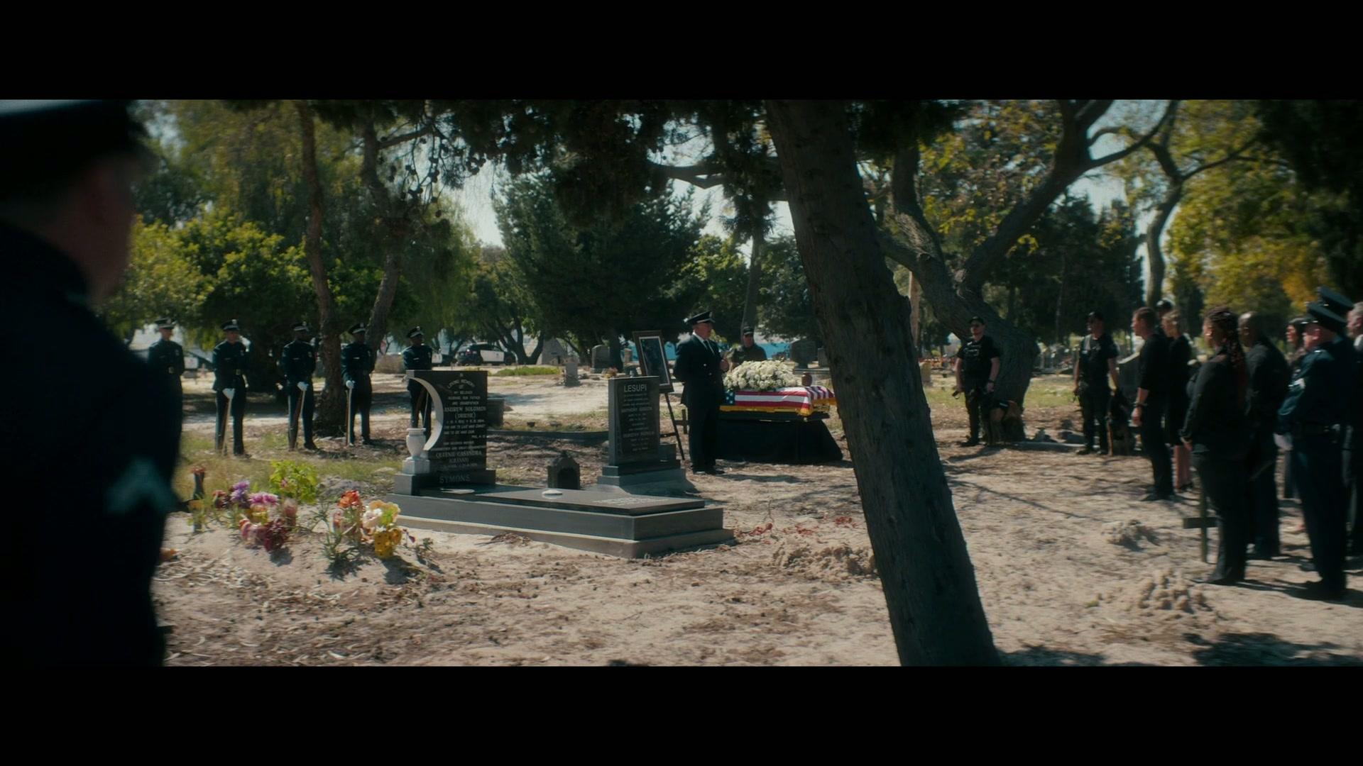 Фильм Клык 2: Город волков (2025)