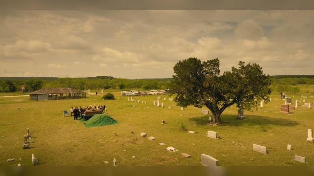 Dancing Rainbows - 4 серия, 2 сезона, сериала Лэндмен (2024)