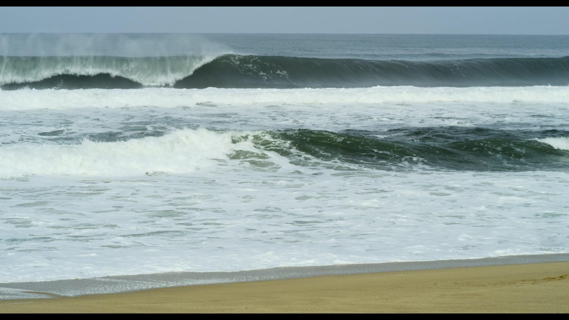 Фильм Покорители волн (2012)