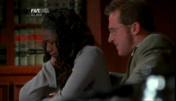 Сериал Защитник (2001) 2 сезон 22 эпизод