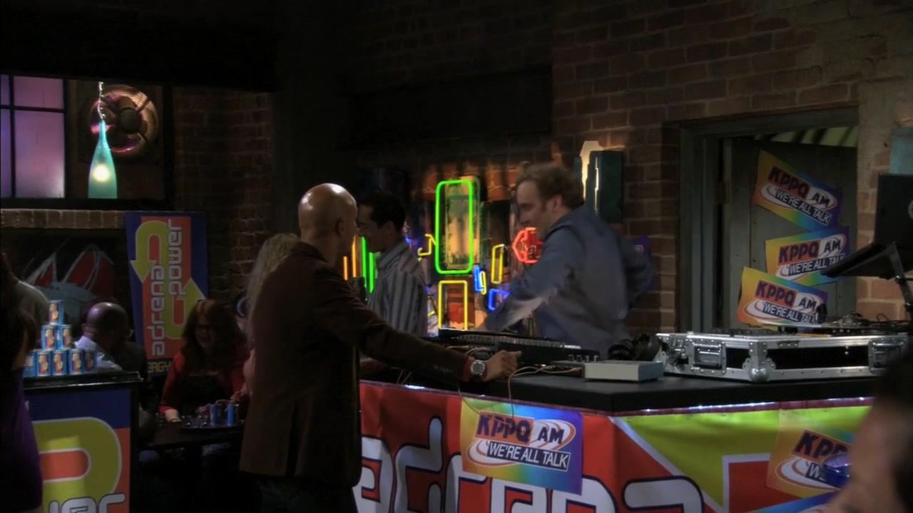 Сериал Холостяк Гари (2008) 2 сезон 6 эпизод