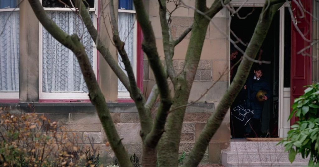 Фильм Переступая черту (1990)