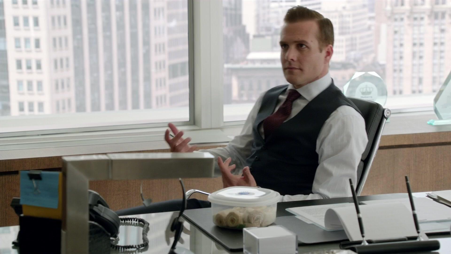 Сериал Форс-мажоры (2011) 1 сезон 5 эпизод