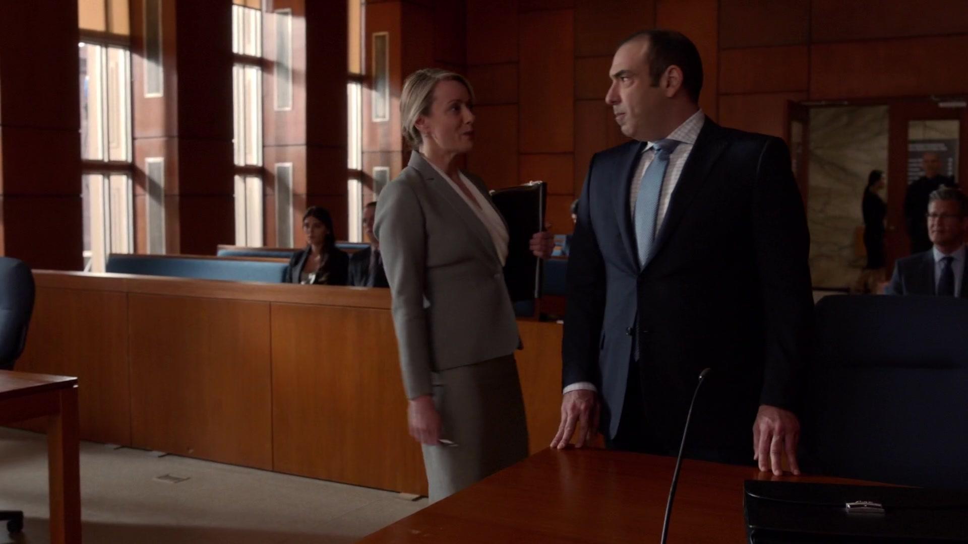 Сериал Форс-мажоры (2011) 6 сезон 2 эпизод