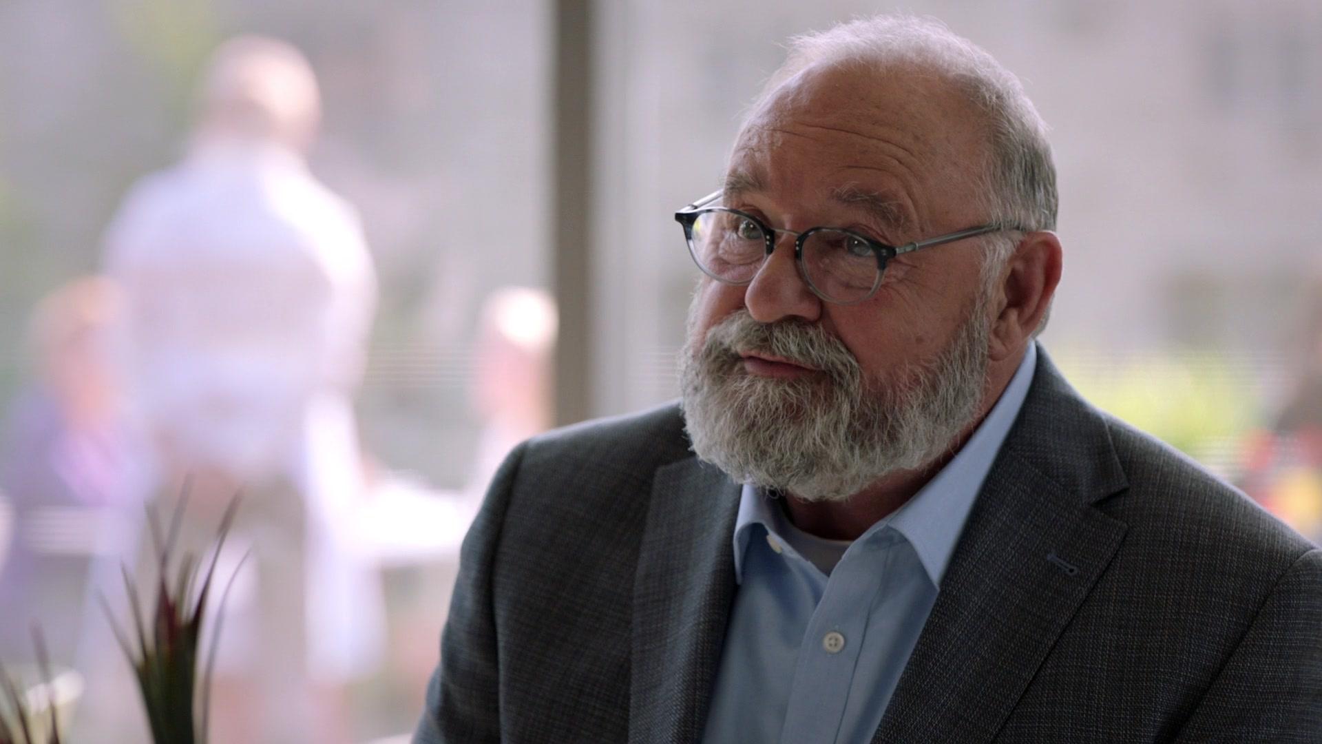 Сериал Форс-мажоры (2011) 9 сезон 4 эпизод