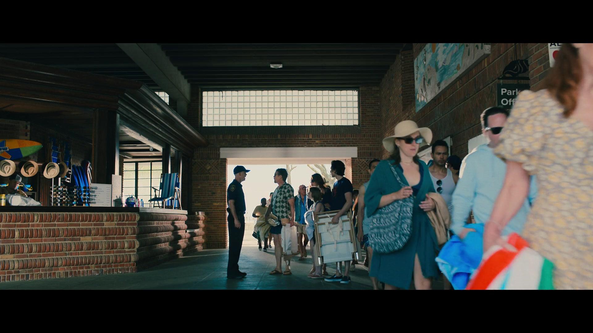 Фильм Оставь мир позади (2023)