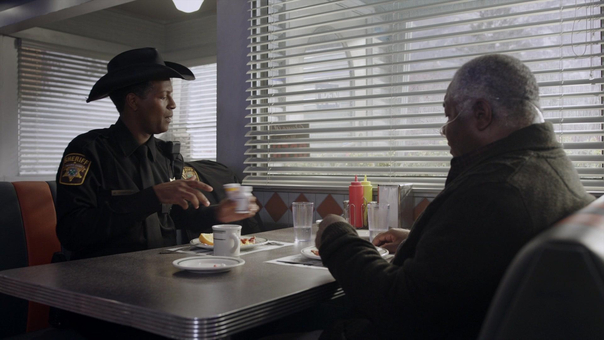 Сериал Засланец из космоса (2021) 1 сезон 5 эпизод