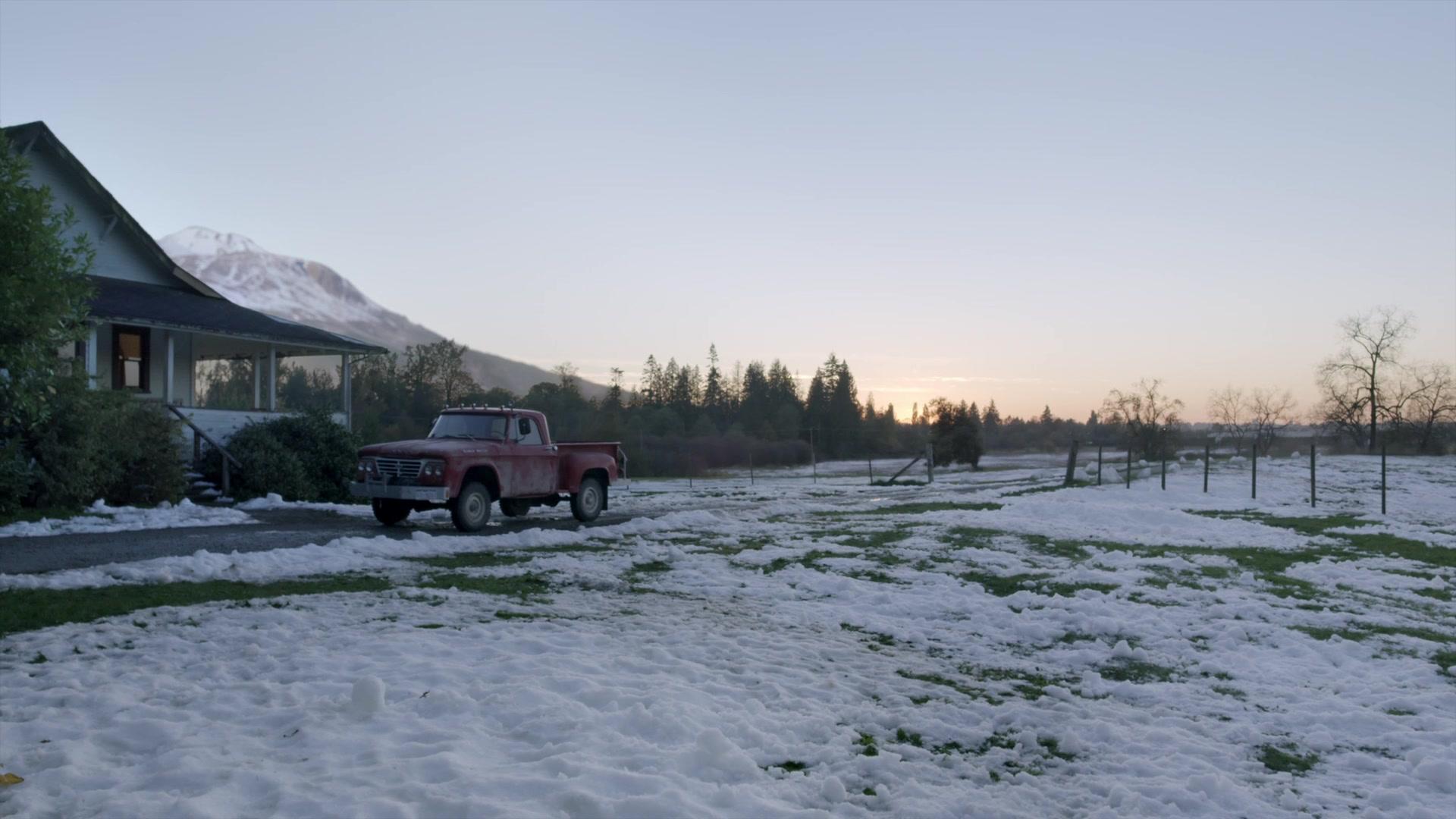 Сериал Засланец из космоса (2021) 1 сезон 1 эпизод