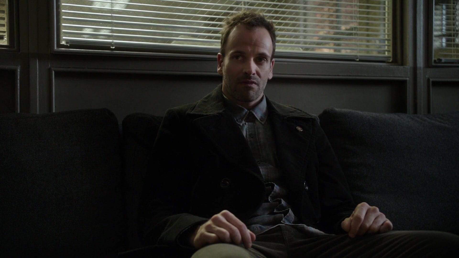 Сериал Элементарно (2012) 1 сезон 12 эпизод